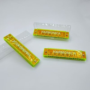 Vente en gros/OEM/<span class=keywords><strong>Prix</strong></span> d'usine Nouveau modèle <span class=keywords><strong>Harmonica</strong></span> 16 trous Instrument de musique pour enfants et élèves de maternelle Jouet pour débutants - Product Image 2