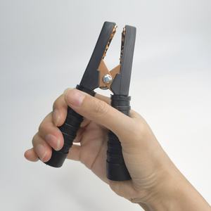 Pinzas de Cocodrilo Aisladas para Cable de Batería de Auto, con Resorte, Recubiertas de Cobre, de 300A, Negras y Rojas, para Vehículos y Embarcaciones - Product Image 4