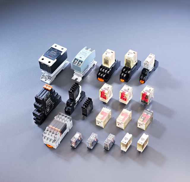Factory Direct Electromagnetic Relay with Led Copper Coil Transparent Housing With Base