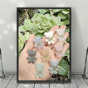 CECE CECE-CJM-0019 Pinza de Pelo y Accesorios para Funda de Teléfono con Diseño de Oso de Resina Colorida con Lazo Completo de Dibujos Animados, Modelo de Moda DIY - Product Image 3