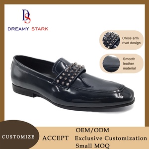 Chaussures pour hommes en cuir véritable brillant, à enfiler, texture luxueuse légère pour l'automne, rivets métalliques, logo personnalisé de haute qualité, originales - Product Image 3