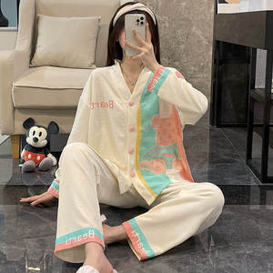 Conjunto de Pijama de Tres Piezas para Mujer, Diseño de Dibujos Animados, <span class=keywords><strong>Precio</strong></span> Bajo, Venta al por Mayor, Tejido de Punto, Chaqueta de Manga Corta y Pantalones - Product Image 5