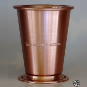 Copas de julepe de cobre para ideas de decoración de bar en casa con estilo, ideales para interiores de estilo rústico moderno. - Product Image 1