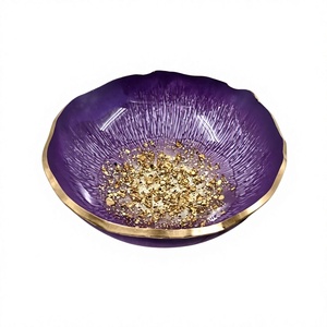 Tazón de servir de resina morada con patrón de vidrio, borde dorado y escamas, centro de mesa moderno y lujoso para servir en la cena. - Product Image 1