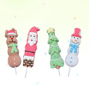 Sucette en guimauve en forme de renne à thème de Noël avec chapeau et écharpe de Père Noël pour dessert de fête et cadeau pour enfants - Product Image 2