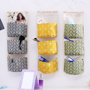 Bolsa de almacenamiento colgante de tela multicapa de algodón y lino impermeable de estilo nórdico para artículos diversos. Incluye también una parte trasera - Product Image 1