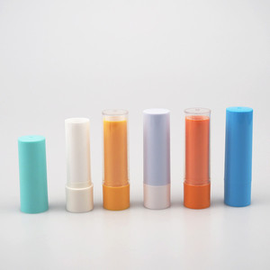4,5G 0,15 oz color cosmético por encargo envase de plástico tubo de bálsamo labial - Product Image 1