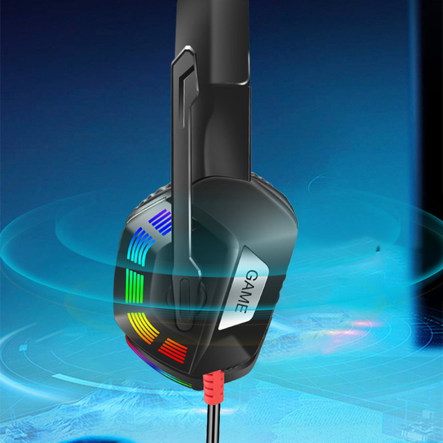 Promotional Low Latency 3.5Mm Wired Gaming Lighting Over-Ear Headphones Gaming Wired Headsets With Microphone for Personal Use