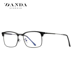 Gafas Rectangulares Danda Eyewear Tr90 con Protección Anti Luz Azul, Monturas Ópticas Unisex para Miopía y Uso en Computadora - Product Image 5