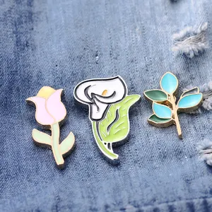 Nieuwe Metalen Ambachten Op Maat Broches In De Vorm Van Prachtige Bloemen En Groene Bladeren Metalen Revers Pin Badge Hard Emaille Pin