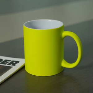 Tazza <span class=keywords><strong>da</strong></span> Caffè in <span class=keywords><strong>Ceramica</strong></span> <span class=keywords><strong>Fai</strong></span>-<span class=keywords><strong>da</strong></span>-<span class=keywords><strong>Te</strong></span> di Alta Qualità, Tazza Vuota con Rivestimento Smaltato Spray Fluorescente - Product Image 3