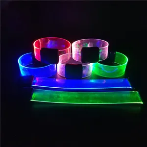 Pulsera de plástico personalizada para eventos, pulsera led controlada por wifi, bluetooth, varios colores, de fábrica