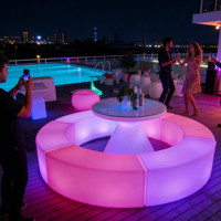 Tables et chaises lumineuses en plastique de conception moderne directe d'usine pour l'usage extérieur de barre de mariage de partie de jardin choix supérieur d'industrie
