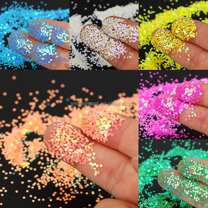 Poudre de <span class=keywords><strong>paillettes</strong></span> holographiques PET YMJ, <span class=keywords><strong>paillettes</strong></span> de polyester à changement de couleur nacré pour ongles, gobelets et créations en résine - Product Image 4