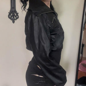 Chaqueta Estilo Motero Y2K - Cuello Alto y Cierre Completo en Cuero Sintético Transpirable de Spandex/Poliéster, Chaqueta Corta Sólida para Otoño - Product Image 3