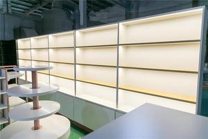 Mueble de Exhibición Modular Moderno de Madera para Pared, Estantería de Almacenamiento para Tiendas Minoristas a Gran <span class=keywords><strong>Escala</strong></span>, Unidad de Almacenamiento para <span class=keywords><strong>Farmacias</strong></span> y Boutiques Móviles - Product Image 2