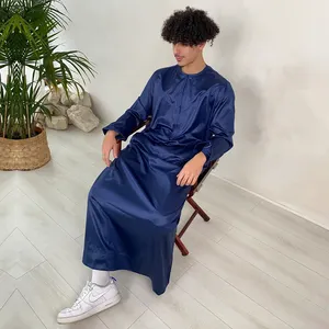 Klassisches emirati Brustdesign 2024 Herren Thobe luxus glänzend islamisch lange Ärmel Thobe für Herren
