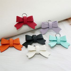 Wholesale New Fashion Butterfly Festival Car <b>Keychain</b> <b>Personality</b> Rhinestone Leather <b>Keychain</b> Cute Couple <b>Keychain</b> Gift - Product Image 3