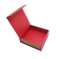 Boîte cadeau en papier rigide pliable de luxe avec impression personnalisée, fermeture magnétique, ruban et logo en relief pour cadeau