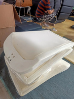 Chaise de direction en cuir PU moderne à dossier haut en mousse moulée Chaise de bureau ergonomique pivotante avec appui-tête pour patron