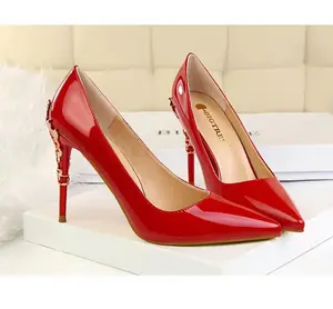 2023 scarpe attraenti da donna Sexy con tacco alto da 10 cm da donna di grandi dimensioni scarpe con tacco a spillo a punta con tacco a spillo scarpe rosse da donna fantasia