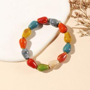 Pulsera de cuentas de cerámica con esmalte de flores multicolor personalizada, pulsera elástica con cuentas hechas a mano, joyería al por mayor - Product Image 5