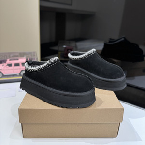 Botas de nieve para mujer, estilo de diseñador de lujo, cálidas, forradas de piel, zapatos de invierno, suaves, cómodas, planas y cortas. - Product Image 1