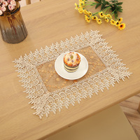 Chemin de table de luxe avec dentelle brodée européenne, tapis de table à manger résistant à la chaleur, housse anti-poussière en tissu
