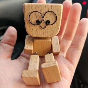 Ornements de voiture en bois, figurine en bois qui se balance, jouets amusants, décoration, balancement avec 12 expressions magnétiques, jouets cadeaux - Product Image 1