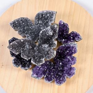Vente en gros de grappes d'améthyste naturelle de haute qualité, grappes de géodes brutes violettes en forme de papillon, cristaux artisanaux pour la décoration Feng Shui - Product Image 5