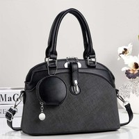 Sac à main en cuir PU noir, style bowler, avec fermeture éclair et bandoulière amovible pour usage quotidien