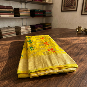Sari indien de créateur, dernière collection, vêtements ethniques exclusifs, bordure tissée en zari et en meenakari, sari classique et élégant pour les fêtes et les mariages - Product Image 2