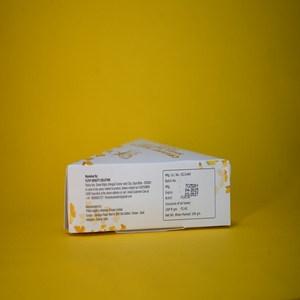 Jabón Humectante Cremoso de Leche y Manteca de Karité para una Piel Suave y Lisa, Hidratación Profunda y Limpieza Delicada para Todo Tipo de Piel - Product Image 4