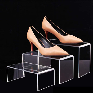Groothandel Helder Acryl Voor Showcase Retail Schoen Sieraden Parfum <span class=keywords><strong>Display</strong></span> Platform Voor Pop Figuren <span class=keywords><strong>Display</strong></span> <span class=keywords><strong>Rack</strong></span> Voor Verzamelobjecten - Product Image 2