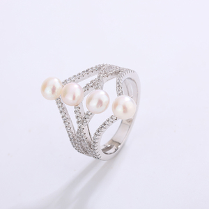 Anillo de Perlas de Agua Dulce con Incrustaciones de Circonitas Cúbicas Multicapa en Cobre, Banda Ancha de 5 Perlas, Joyería de Lujo para Mujer, para Bodas y Banquetes - Product Image 5