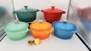 Factory Outlet Buena calidad Antiadherente 3 piezas <span class=keywords><strong>Ollas</strong></span> y sartenes Juegos de utensilios de cocina de hierro fundido de esmalte rojo - Product Image 6