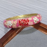 Gelang Enamel Cloisonne Motif Bunga Peony Ukiran Eksklusif Lebar 1.4cm, Lapis Emas 18K, Teknik Tetesan Minyak Warna-warni