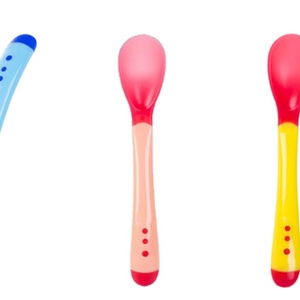 Set de Regalo para Bebé Niña, Calentador de Leche de Viaje, Cepillos de Limpieza, Cucharas que Cambian de Color y Dispensador de Leche en Polvo, 3 Piezas - Product Image 6