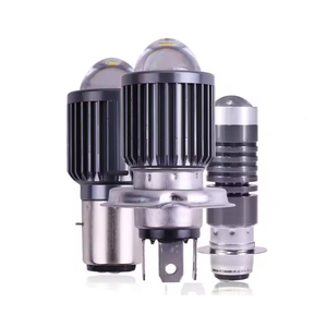Faro a LED H4 per Moto con Lente CSP, Lampada Frontale per ATV e Scooter, Luce di Guida Bicolore con Fascio Alto/Basso, Faro Antinebbia 12V - Product Image 1