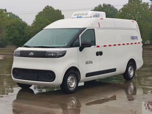 Nouveau véhicule utilitaire frigorifique électrique SAIC à énergie renouvelable, autonomie de batterie de 300 kW et capacité de 5 m³ - Product Image 2