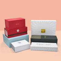 Eleganti scatole regalo di colore lucido dettagli in lamina d'oro Logo personalizzato scatole di cartone di spedizione personalizzate scatola di carta di nozze