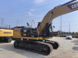รถขุดตีนตะขาบ CAT 325D2 มือสอง สำหรับงานก่อสร้าง - Product Image 3