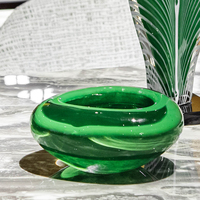 Handgeblazen smaragdgroene glazen fruitschaal, onregelmatige decoratieve glazen schaal, tafeldecoratie, huisdecoratie