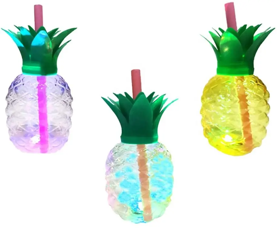 Nouveauté nouveauté en forme d'ananas tasse à boire en plastique tasses de cour avec couvercles paille tasse en plastique jetable pour boissons froides