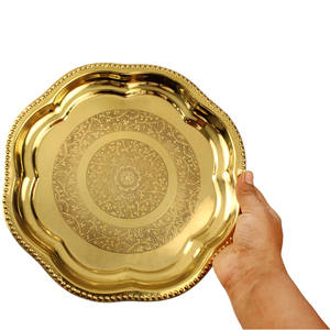 Plato de Servir Decorativo Grande en Zig Zag de Latón Hecho a Mano con Patrón Grabado, Perfecto para Comidas de Lujo y Decoración del Hogar - Product Image 3