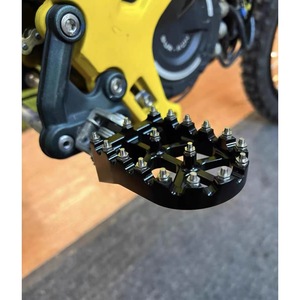 Pedales de Motocicleta de Aleación de Aluminio Negros de 130 mm para Modificación de Sur Ron Light Bee X S - Product Image 2