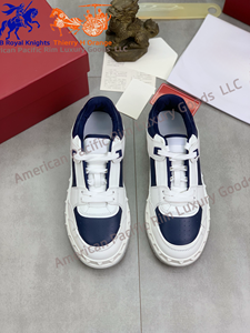 Zapatillas de Skateboarding para Hombre y Mujer con Tachuelas Rojas, Transpirables, de Suela Baja, Antideslizantes y Seguras para Uso Casual de Verano - Product Image 3