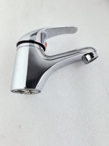 Cheap Price Zinc Mixer Plated Chrome Deck Mounted Basin Mixer Classic <strong>Bathroom</strong> Basin <strong>Faucet</strong> <strong>Single</strong> <strong>Handle</strong> <strong>Bathroom</strong> <strong>Faucet</strong> - Product Image 3