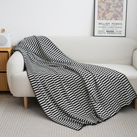 Couverture tricotée 100 % polyester personnalisable, motif géométrique nordique noir, blanc et gris, toutes saisons, pour canapé et lit