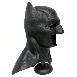 Masque de chauve-souris pour fête cosplay, en matériau souple moulé en uréthane - Product Image 2